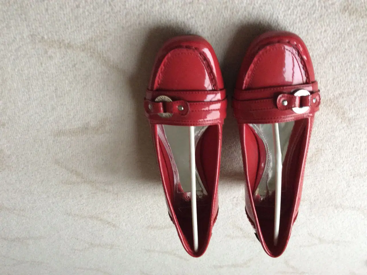 Billede 2 - Rød Esprite lak sko