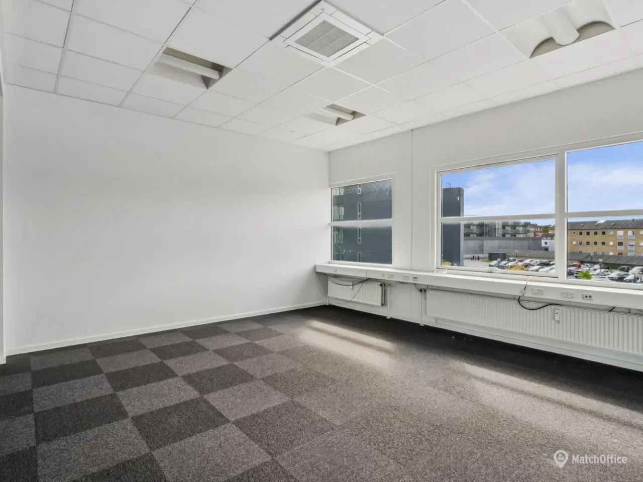 Billede 6 - Moderne kontorlokale med synlig placering