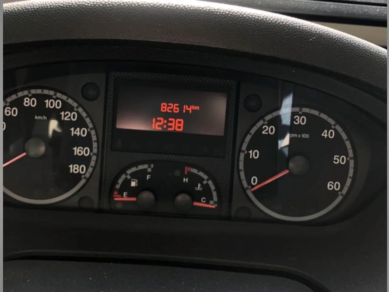 Billede 8 - Autocamper lmc/Fiat velholdt vandbårencentralvarme