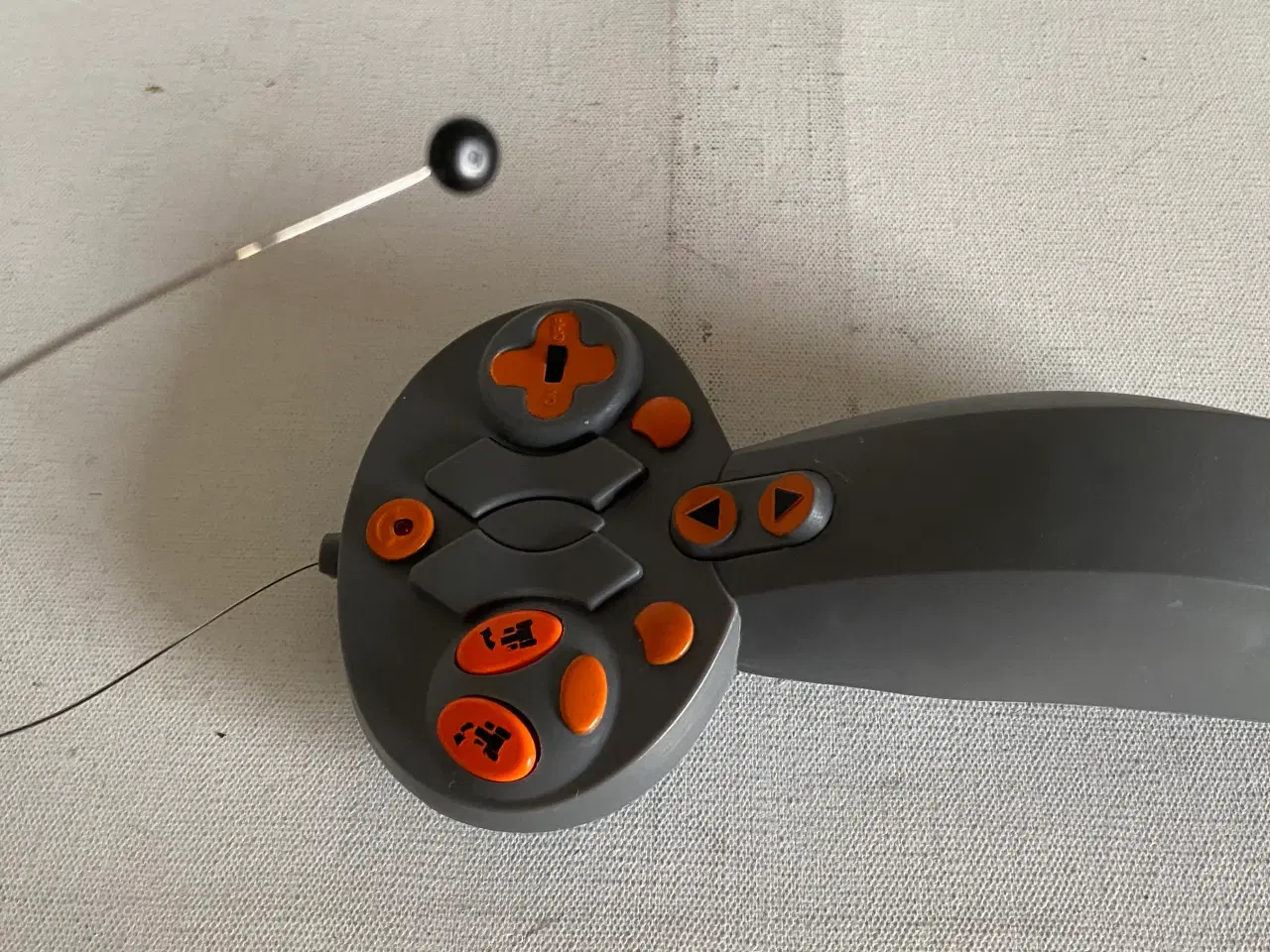 Billede 2 - Traktor fjernstyret New Holland T7070