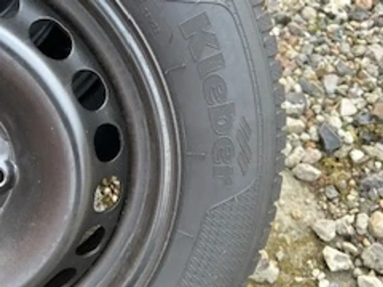 Billede 4 - VW/Audi helårdæk på fælge