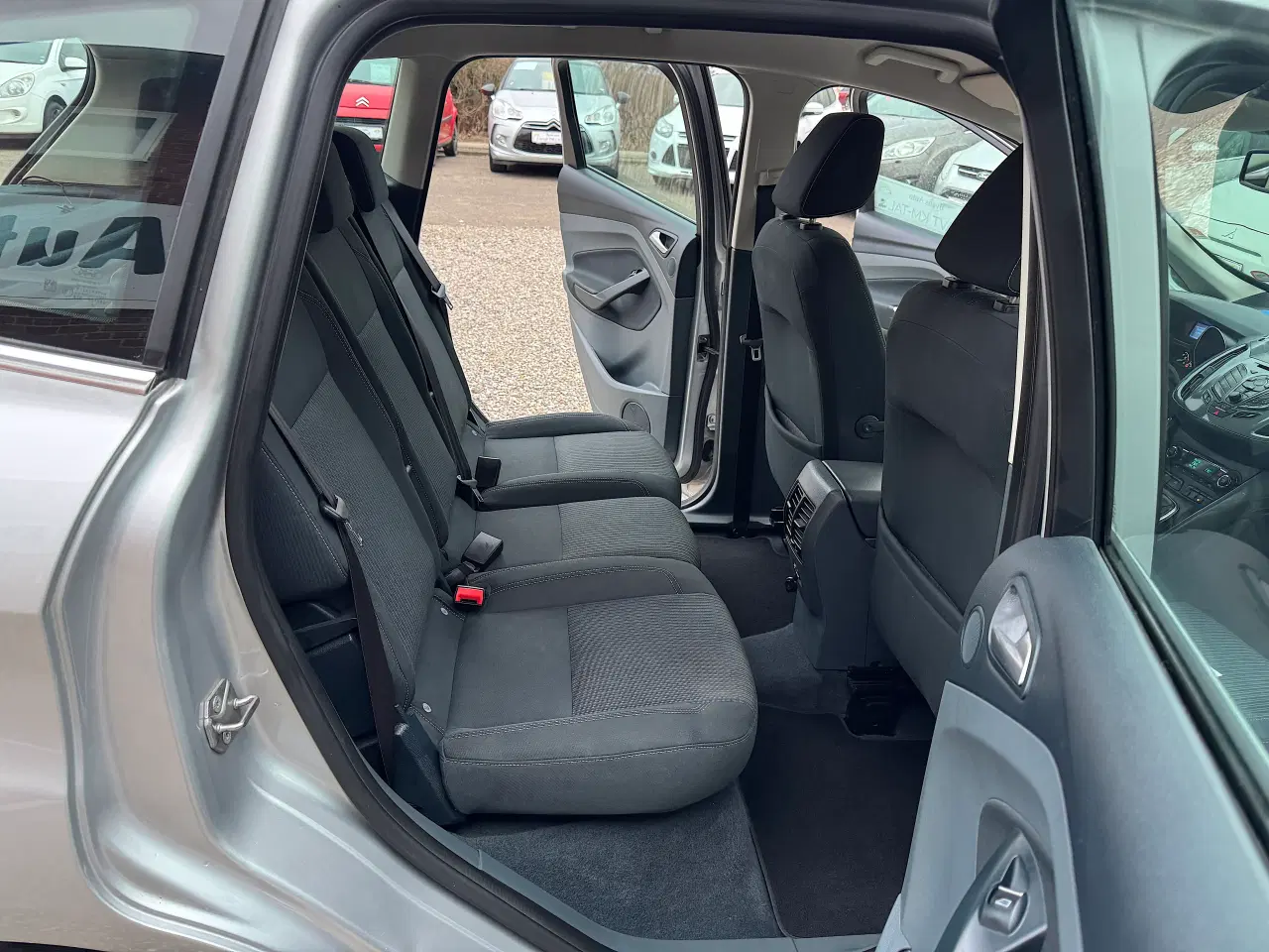 Billede 13 - Ford C-Max Nysyn Kun kørt 175000km Meget Pæn.