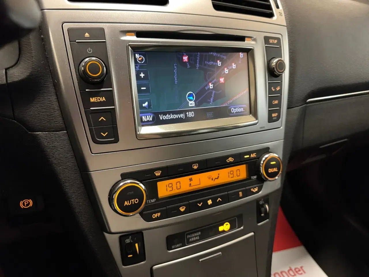 Billede 8 - Toyota Avensis 2,0 D-4D T2 Touch stc.
