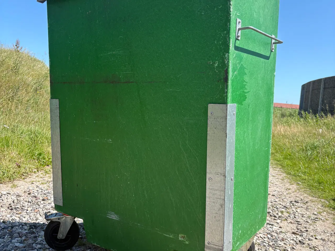 Billede 1 - Grøn container 