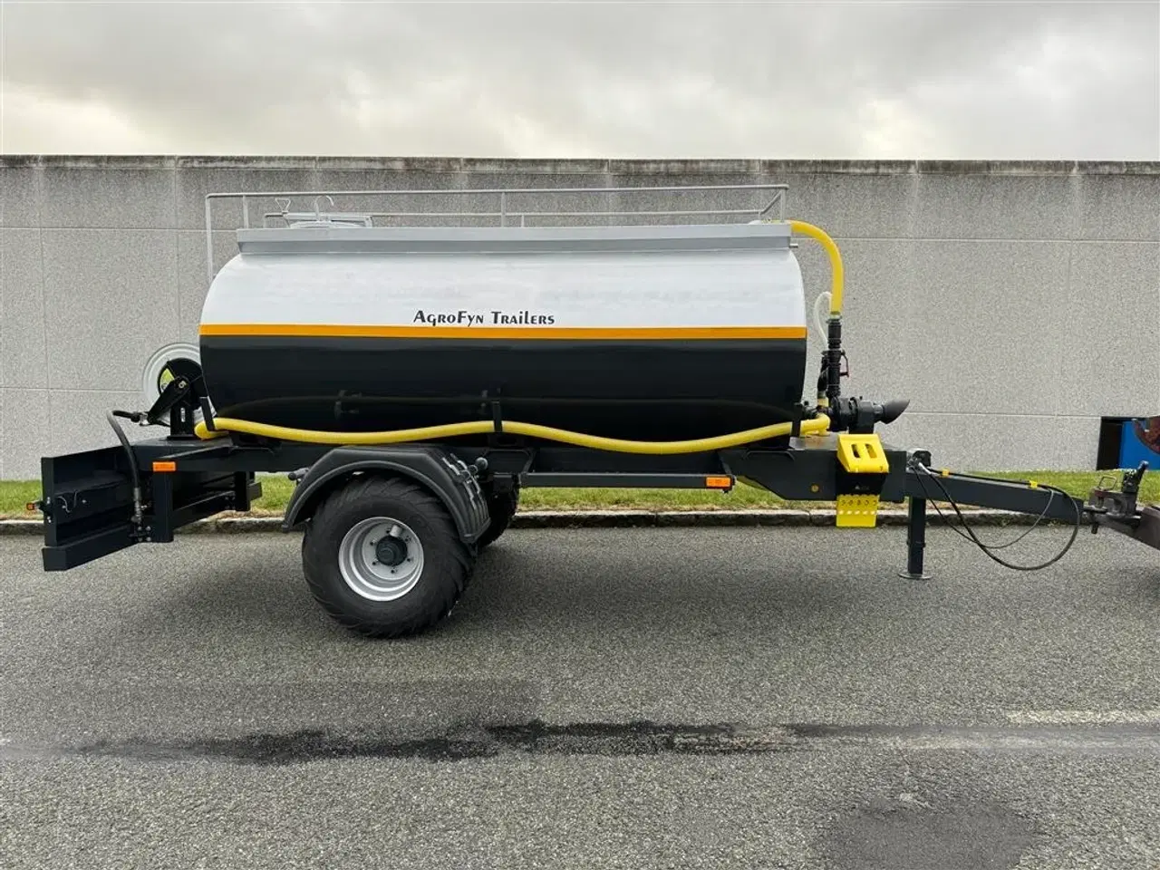 Billede 2 - Agrofyn Trailers 5000 liter vandvogn Til omgående levering