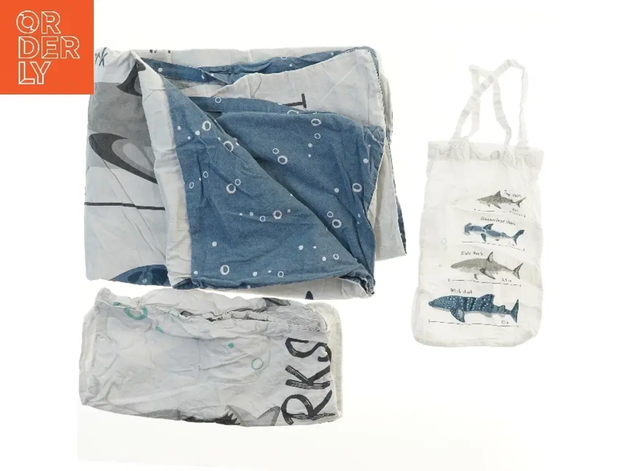 Billede 2 - Barnesengetøj med hajmotiv (str. 27x39 & 94x127 cm)