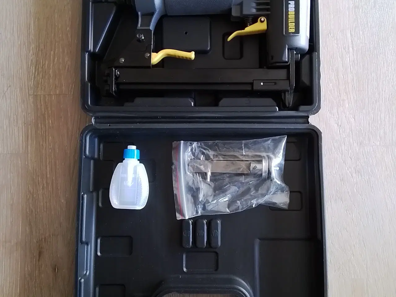 Billede 2 - Probuilder Hæftepistol 69360 Trykluft 