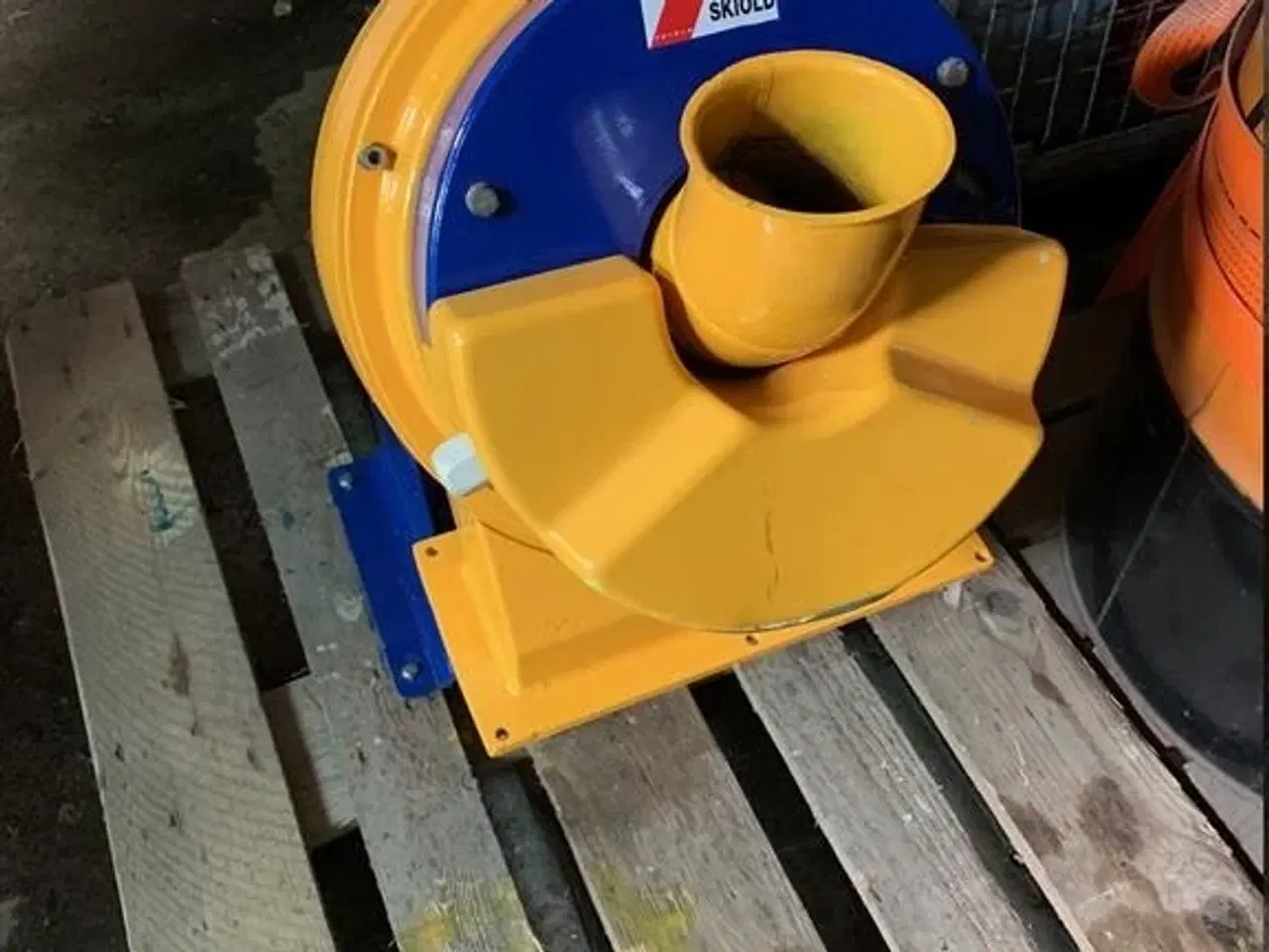 Billede 1 - Skiold SK2500 Skivemølle  aut. med 7,5 kW E-Motor