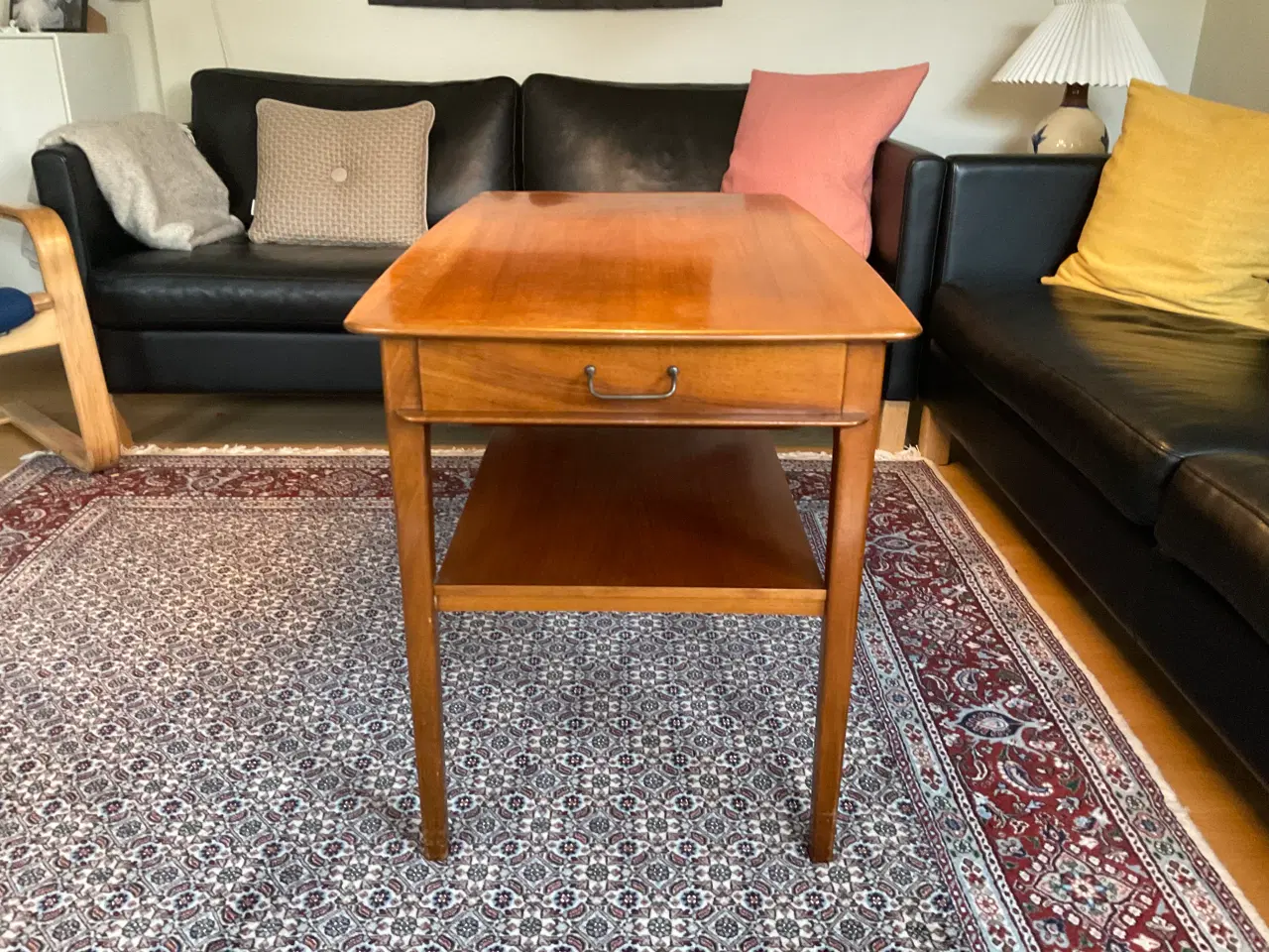 Billede 2 - Sofabord i lakeret teaktræ