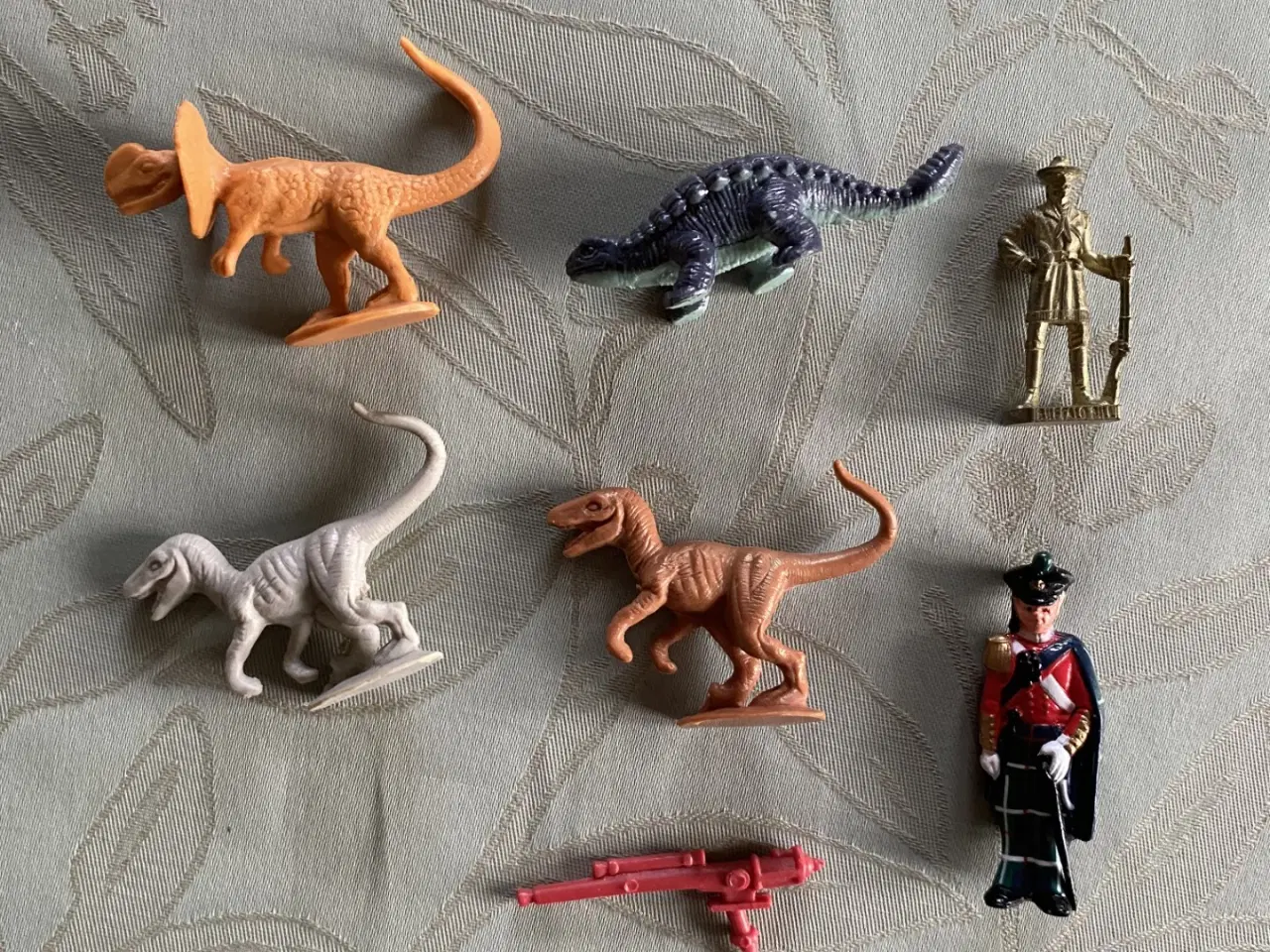 Billede 2 - ⭐️ Blandet pose Playmobil + figurer og legetøj