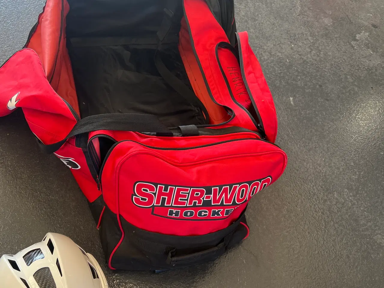 Billede 6 - Ishockey udstyr xxl, passer til person på 195 cm