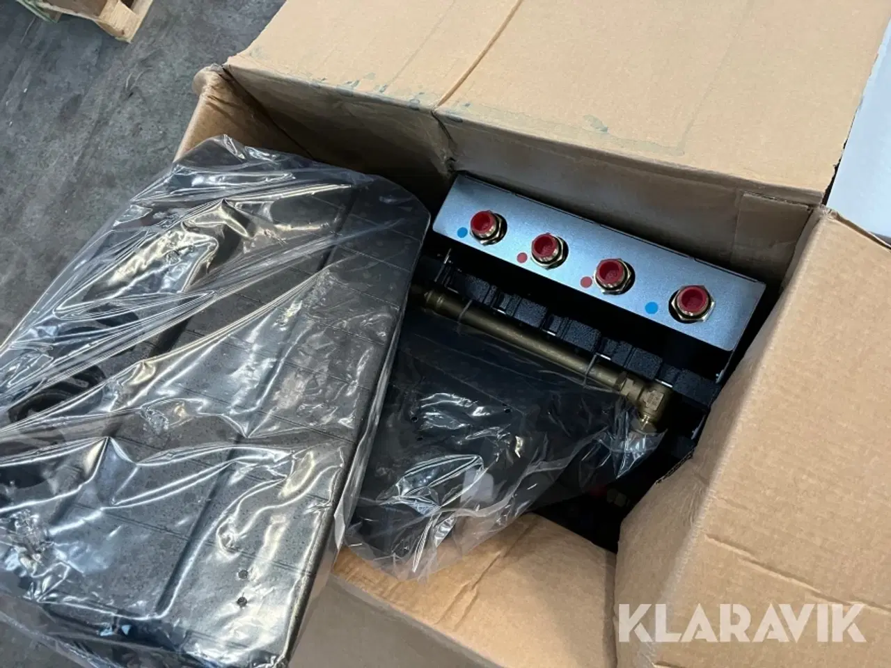 Billede 3 - Fjernvarmeunit og bundmodul Redan & Wavin