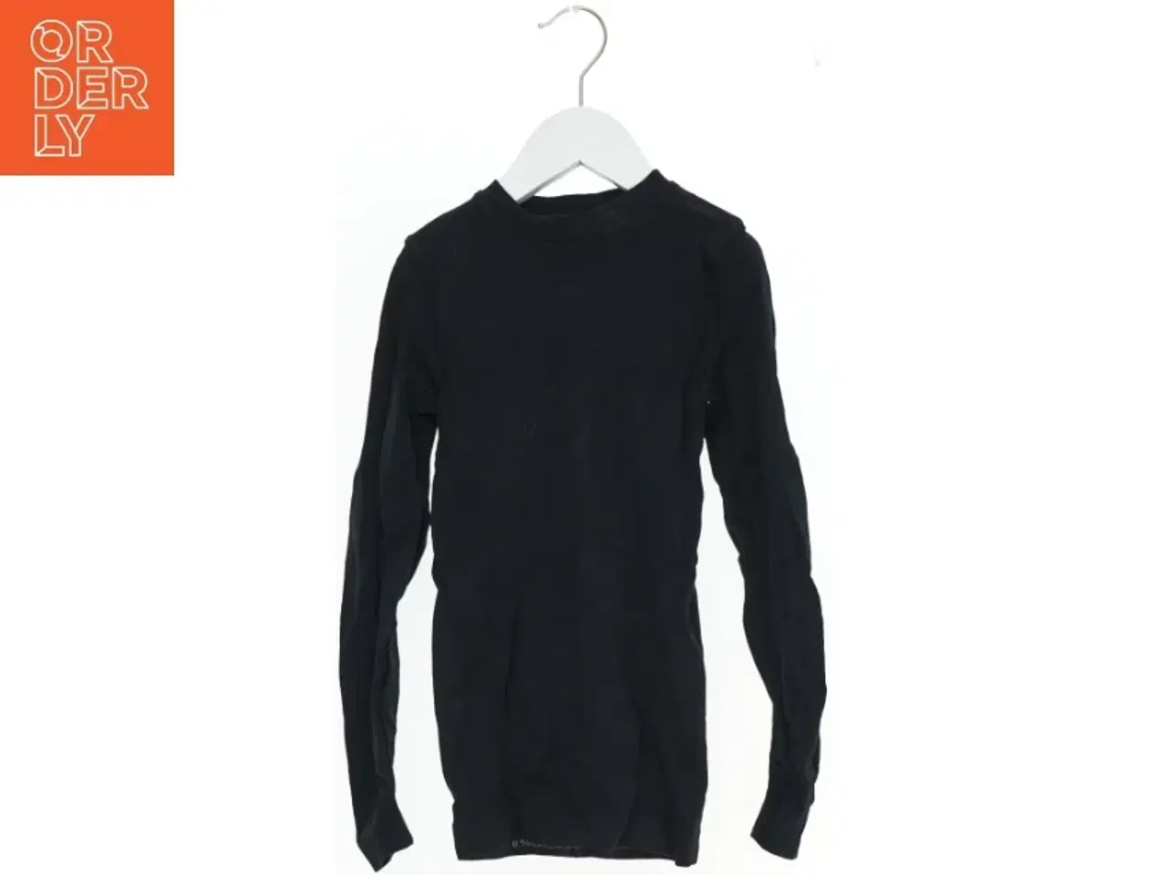 Billede 1 - Langærmet sort trøje fra Graffiti (str. 134)