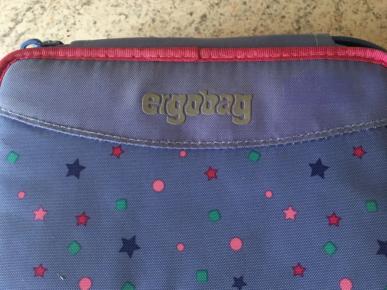 Billede 1 - Helt som nyt flot og stort Ergobag penalhus