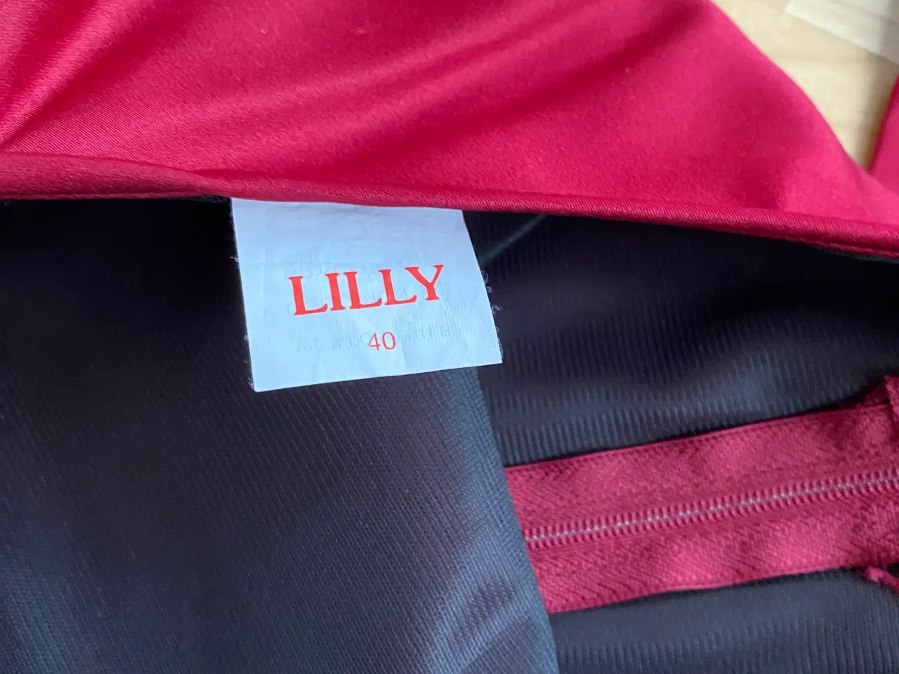 Billede 1 - Festkjole i to dele