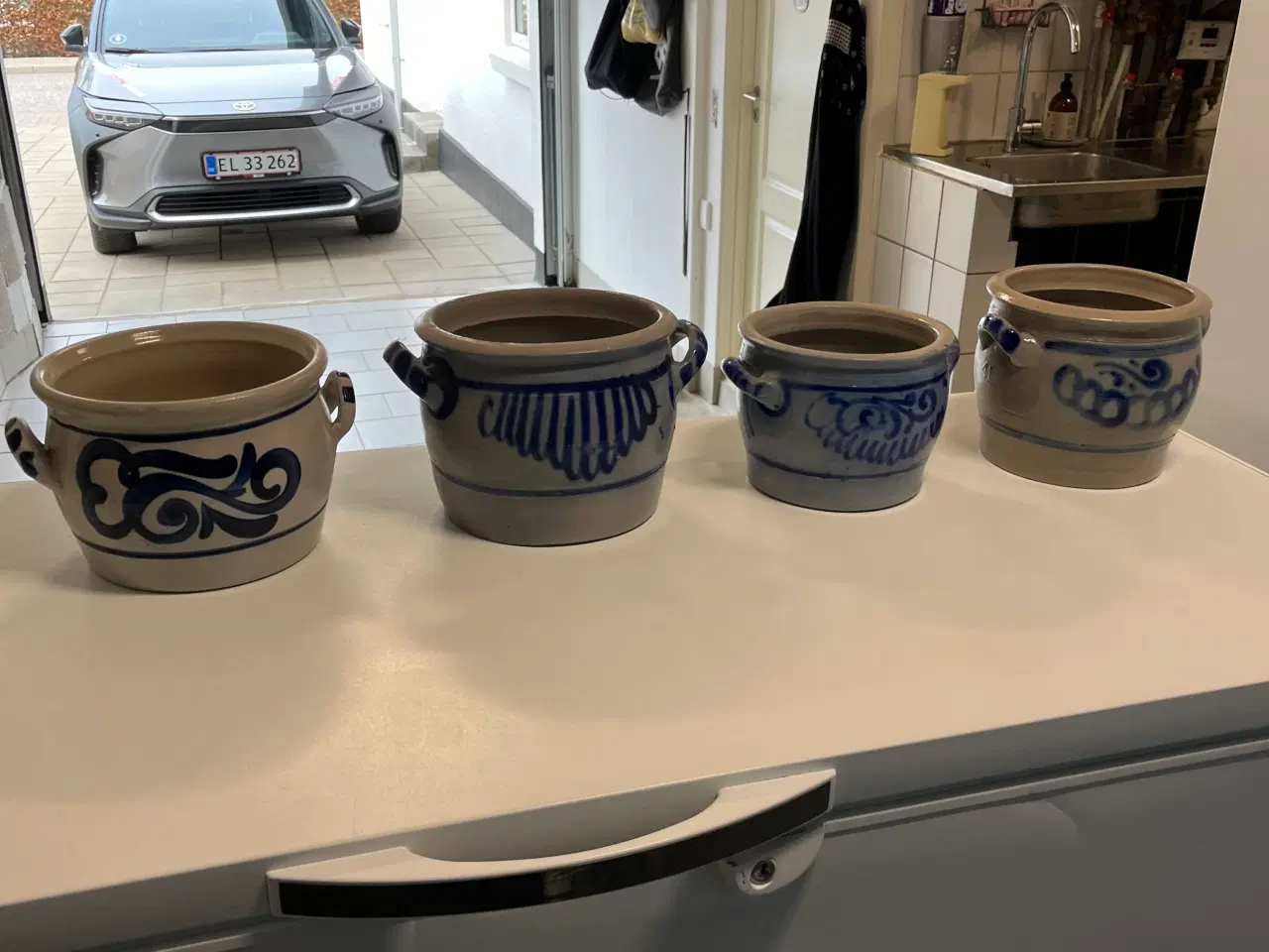 Billede 2 - Gamle krukker 150 kr stk