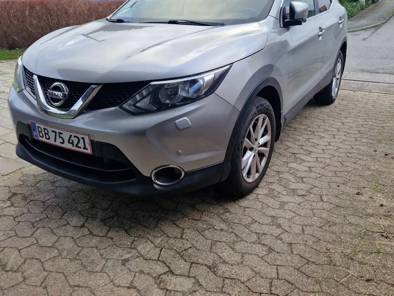 Billede 1 - nissan qashqai 1,6 benzin 163hk NYSYNET LAV KM 