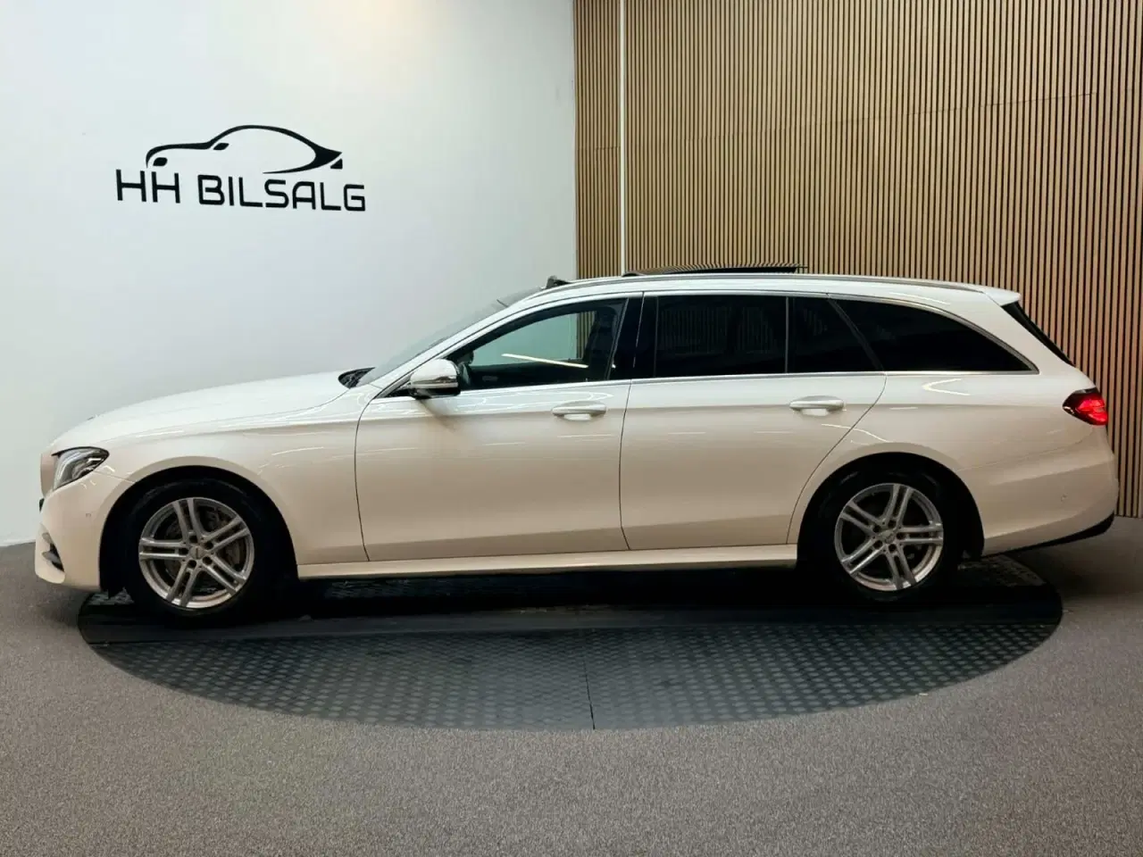 Billede 8 - Mercedes E220 d 2,0 AMG Line stc. aut.