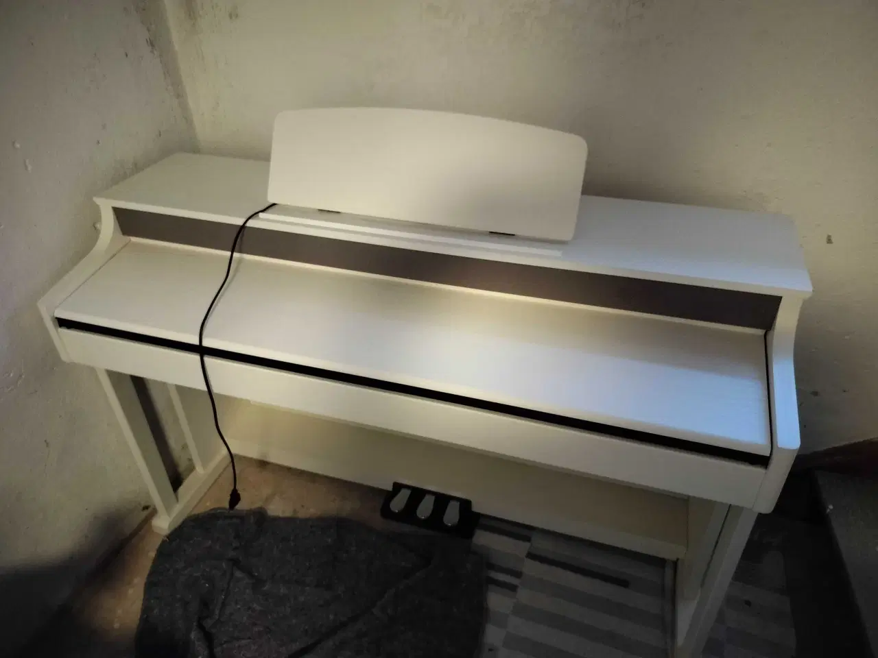 Billede 1 - Klaver i god stand