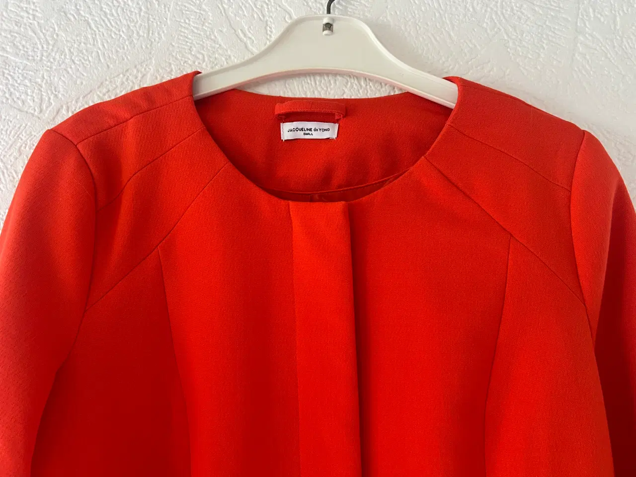 Billede 8 - Rød Jakke fra Jacqueline de Yong.
