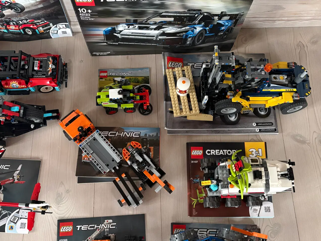 Billede 1 - Lego technic med vejledninger