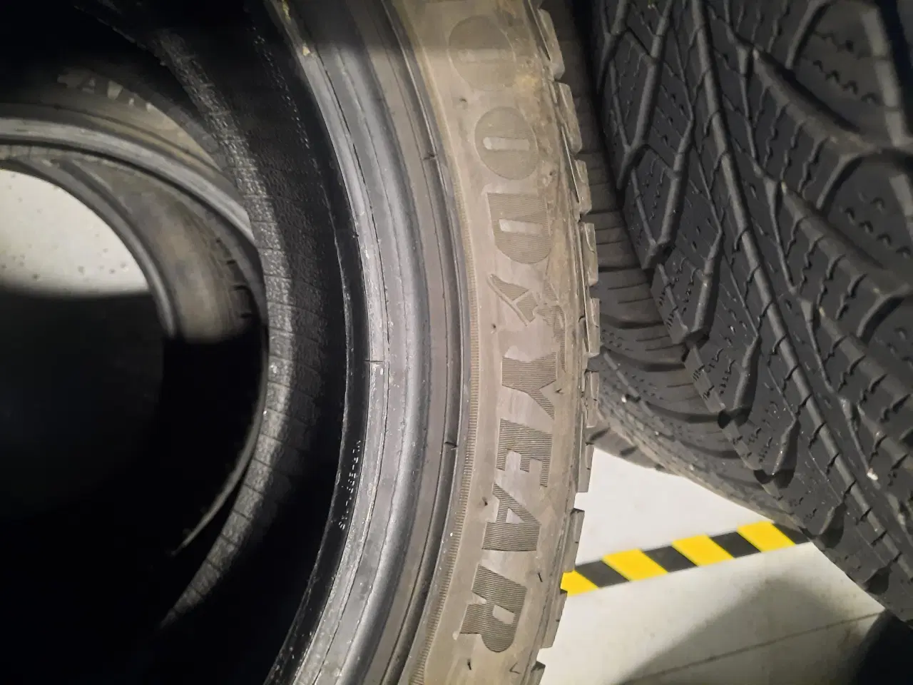 Billede 2 - 4 X vinterdæk 195/50-16
