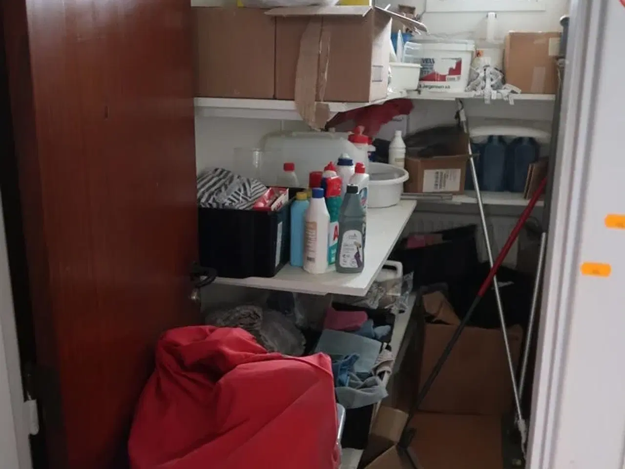 Billede 1 - Div. Rengøringsartikler m.m.