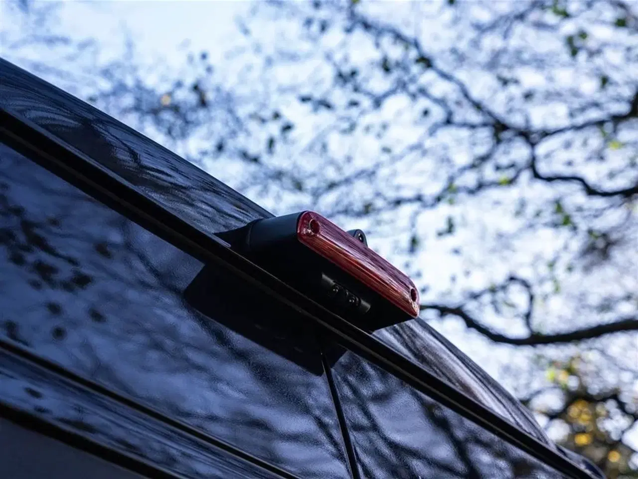 Billede 49 - 2026 - Tourne 6.4 Cruise aut. gear - Black   Den originale Tourne med langsgående senge