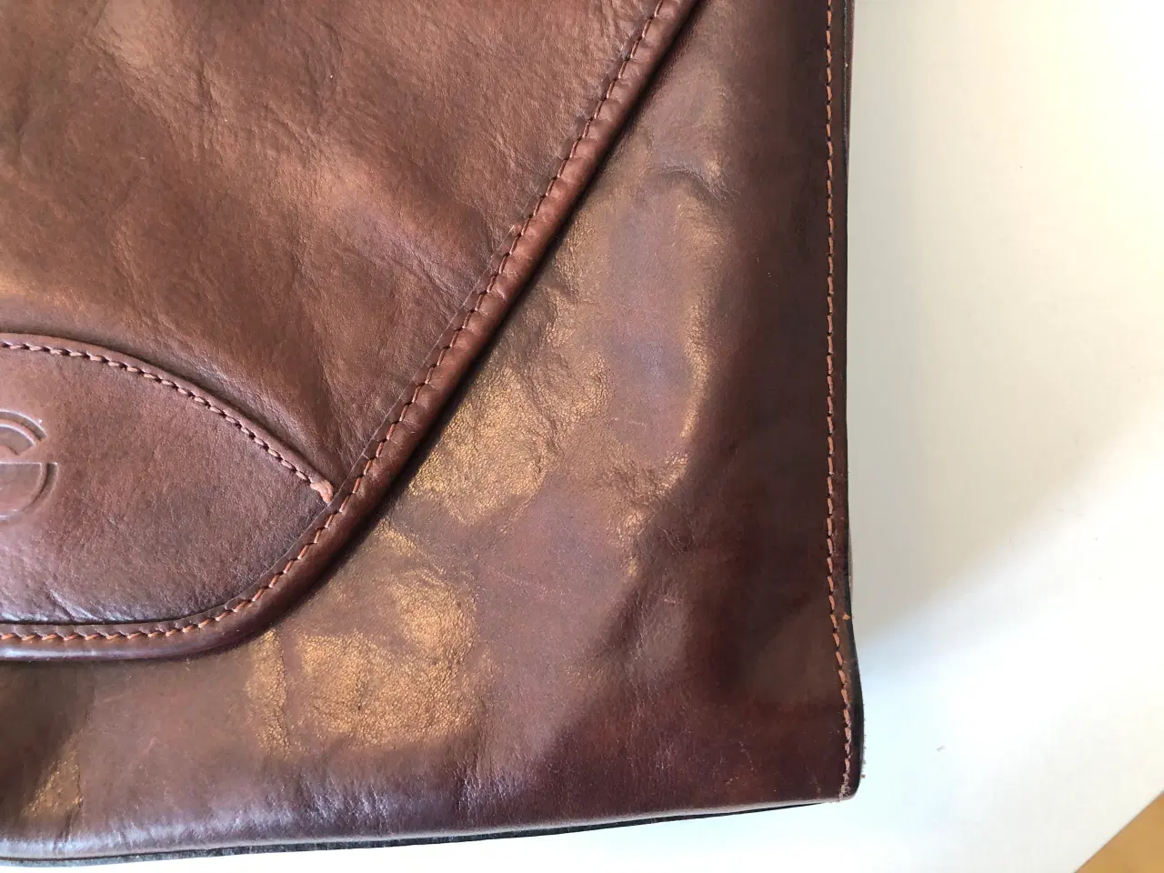 Billede 6 - Brun læder skuldertaske "Creation Gabrielle"