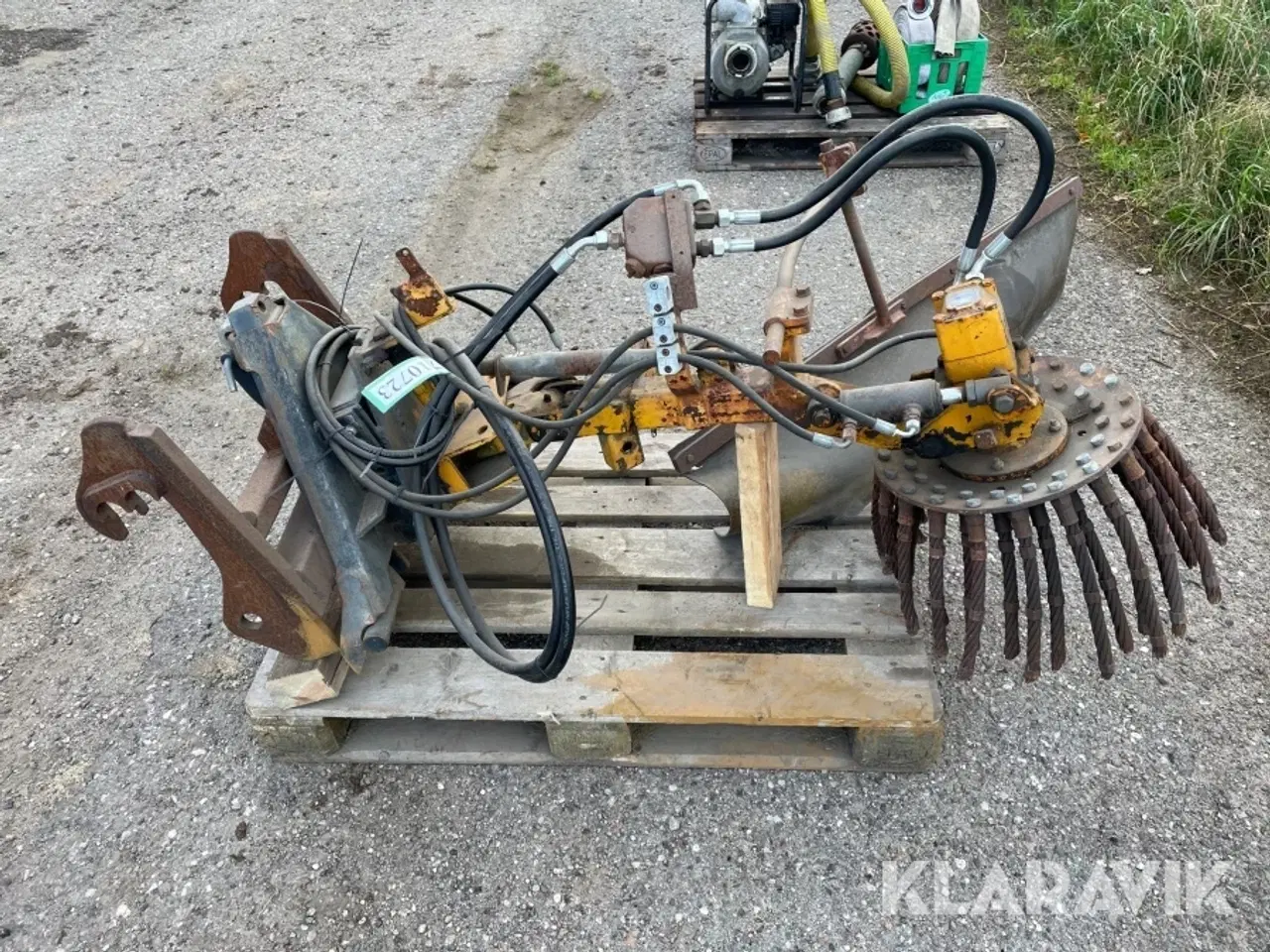 Billede 1 - Hydraulisk ukrudsbørste