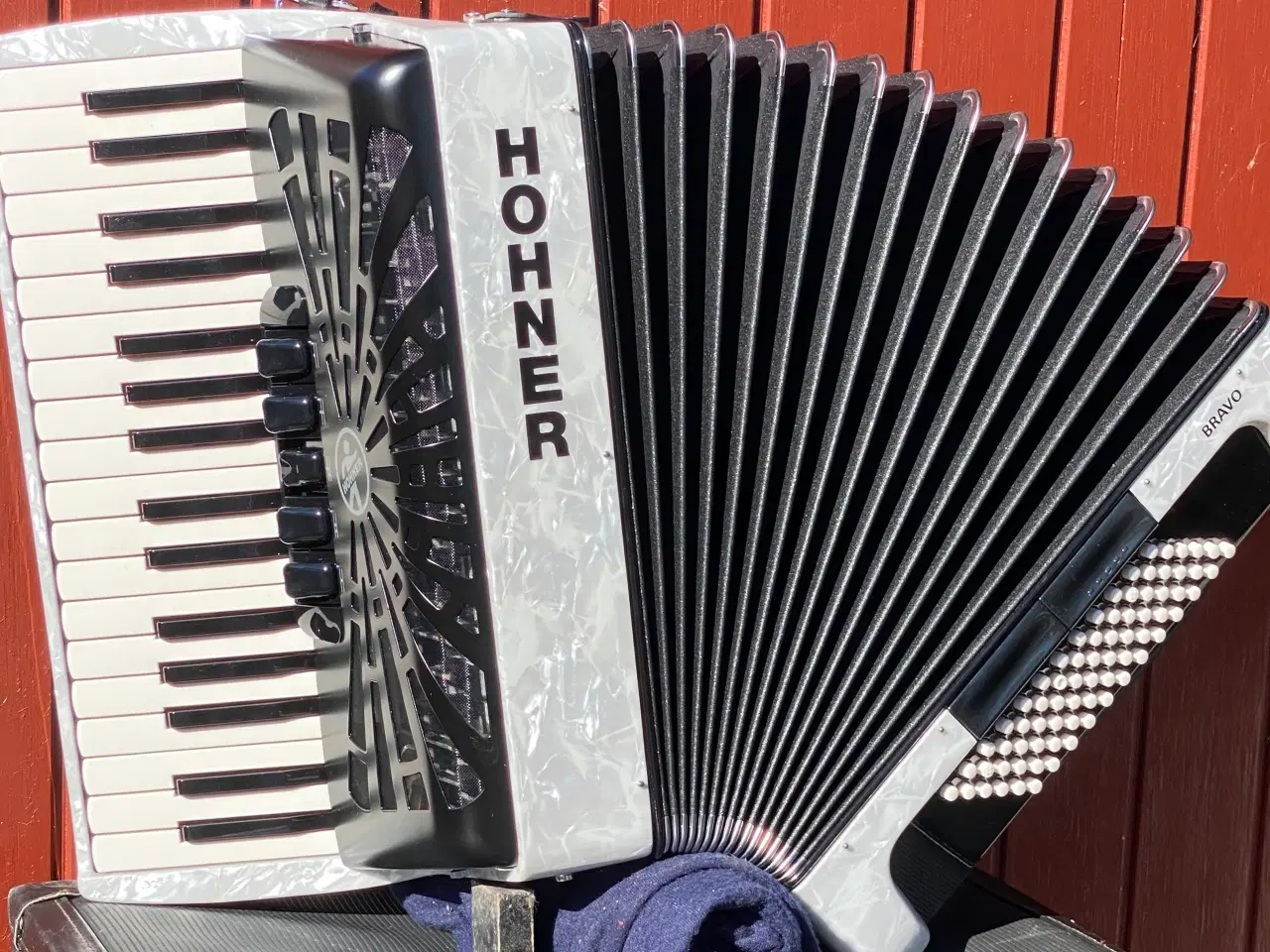 Billede 2 - Hohner Bravo III 72 – Hvid Perlemor