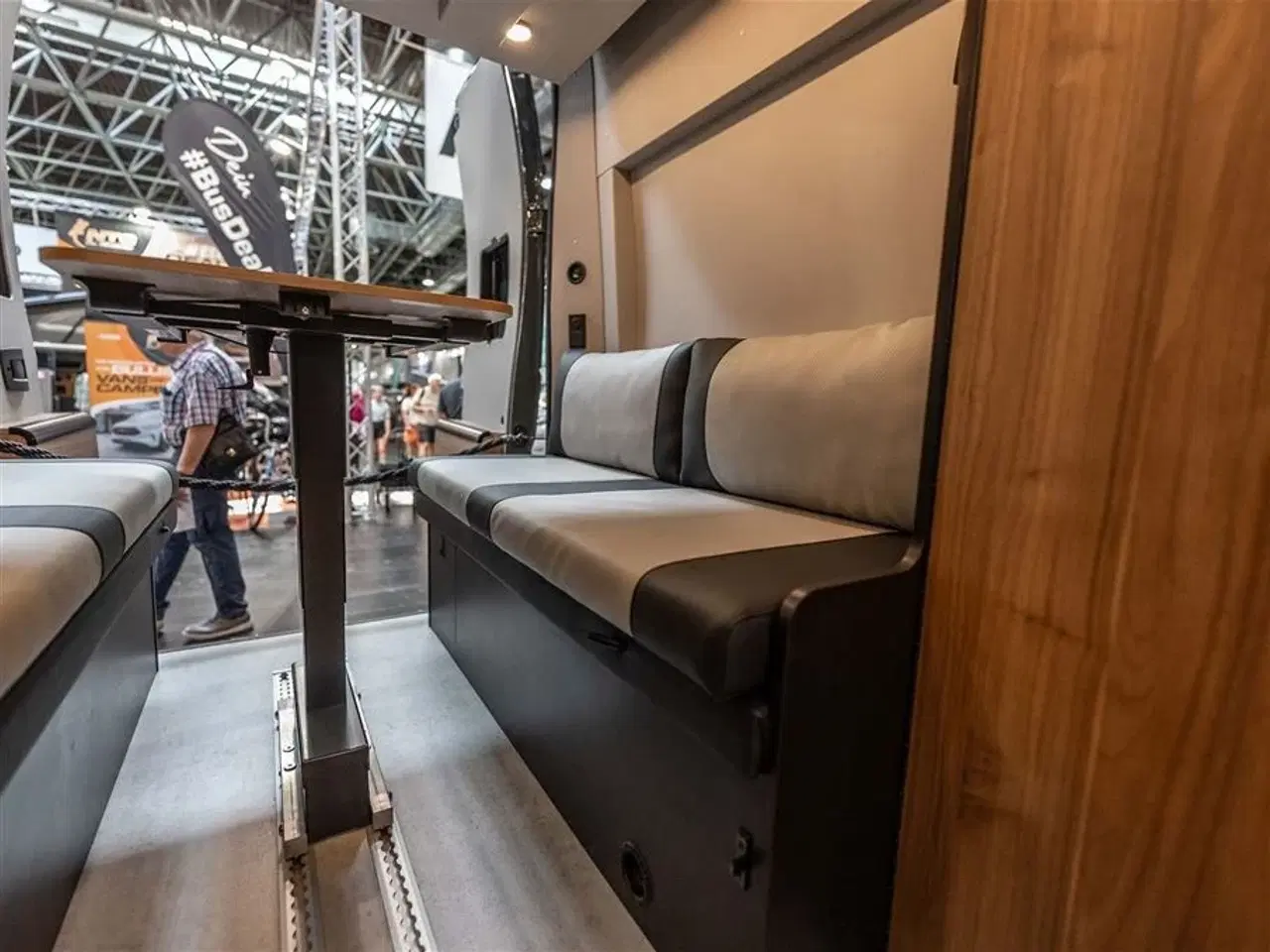 Billede 18 - 2026 - FURGOK X-LOUNGE 600+ LUKSUS VAN MED LOUNGE
