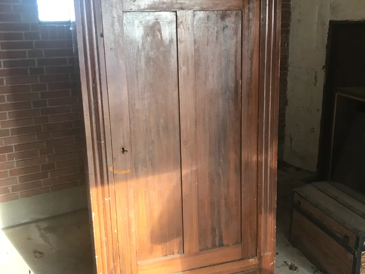 Billede 1 - karlekammerskab  antik