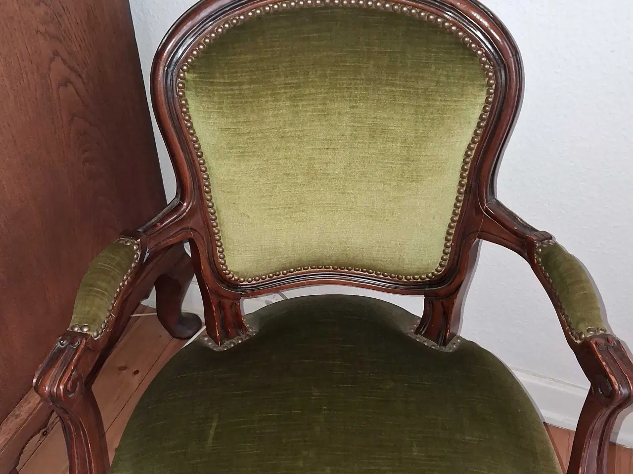 Billede 1 - Gammel Stol egetræ med velour