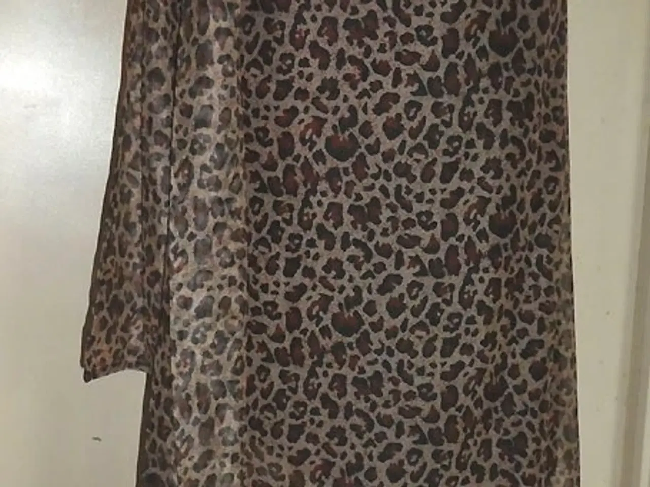 Billede 1 - Smuk slåom nederdel