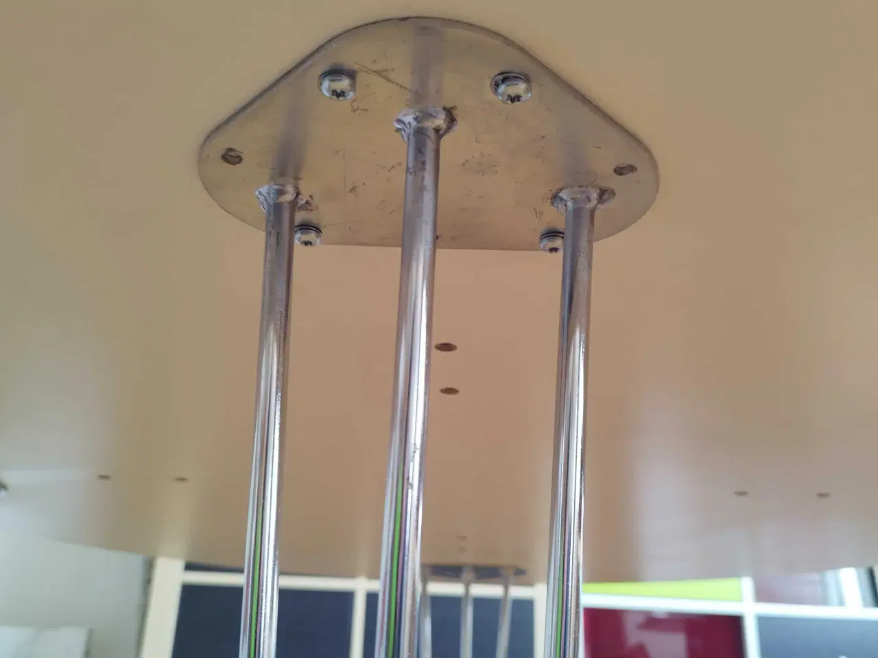Billede 6 - Spisebord  Ø118 cm laminat spisebord