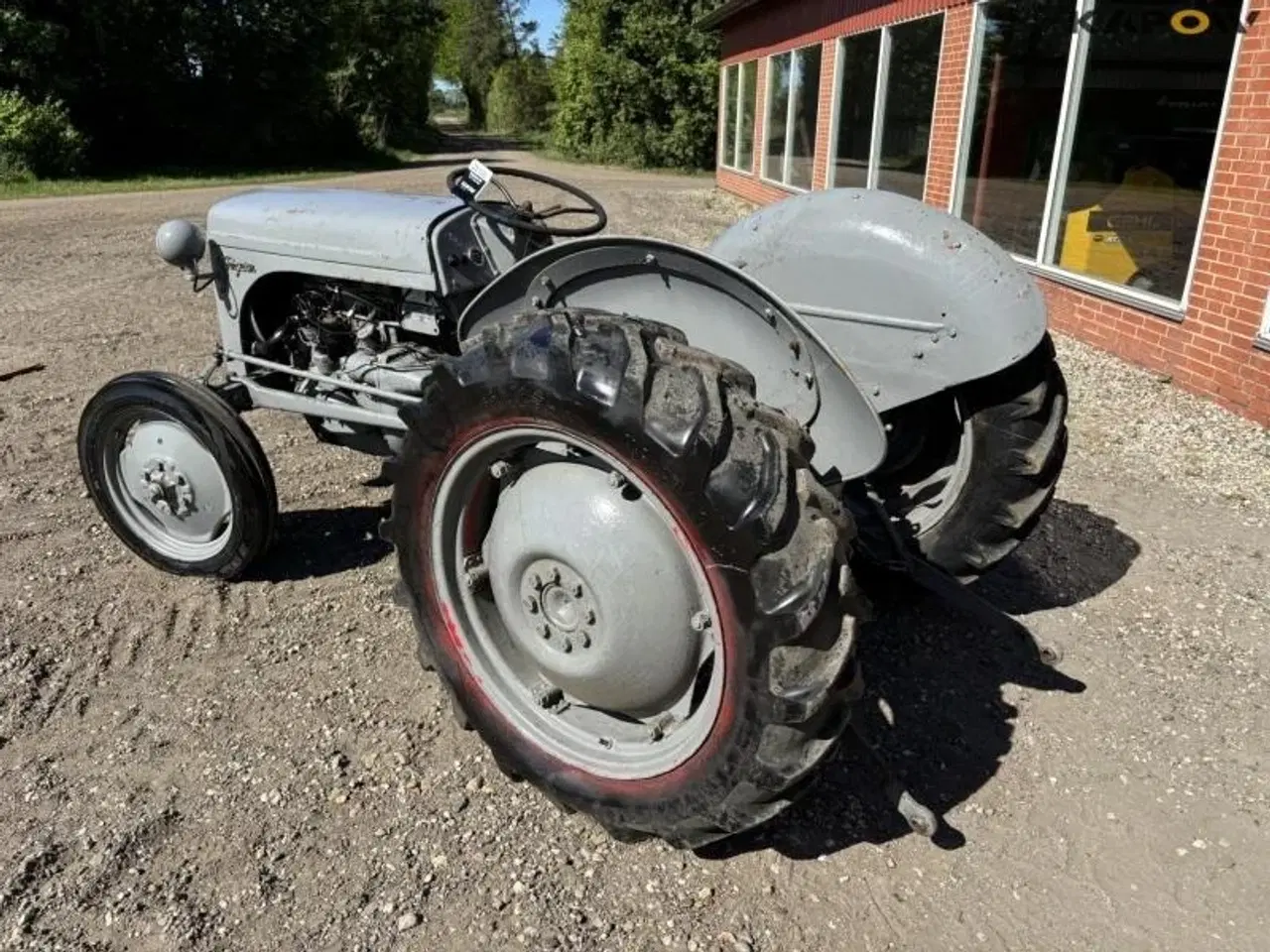 Billede 7 - Ferguson Grå Ferguson traktor