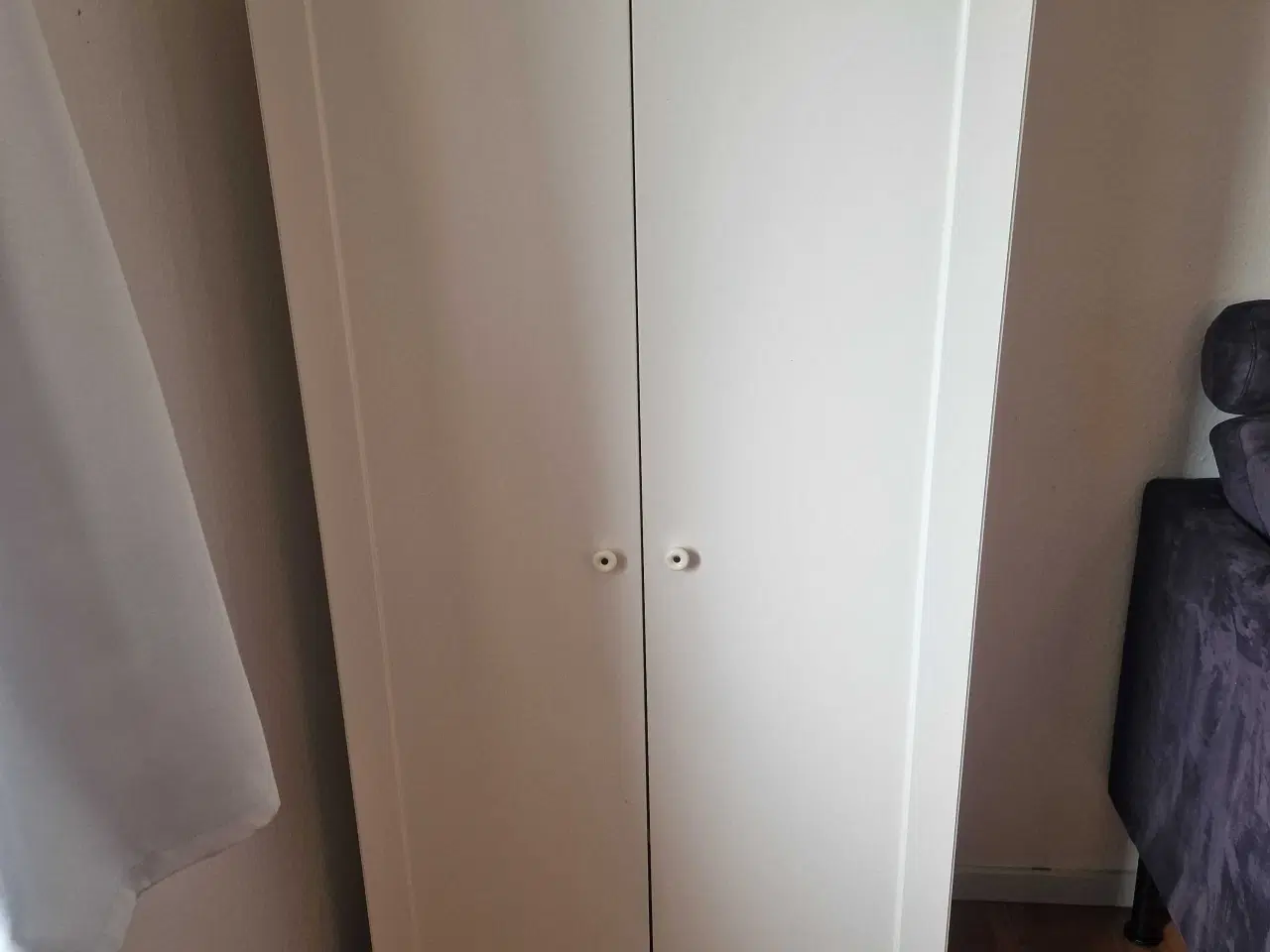 Billede 4 - Ikea Smågora klædeskab 