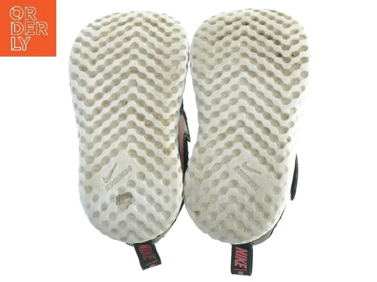 Billede 3 - Sorte sneakers med velcro til børn fra Nike (str. 21)