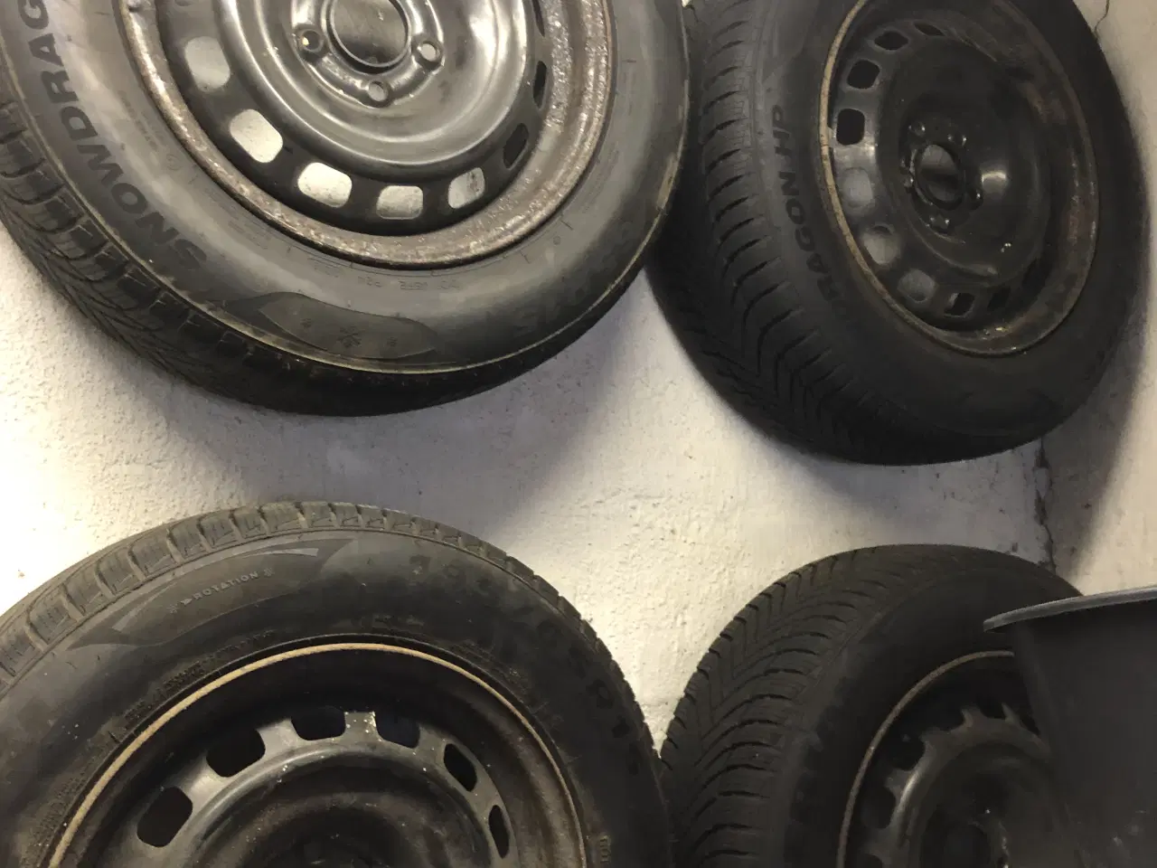 Billede 1 - Vinterdæk 90% mønster tilbage