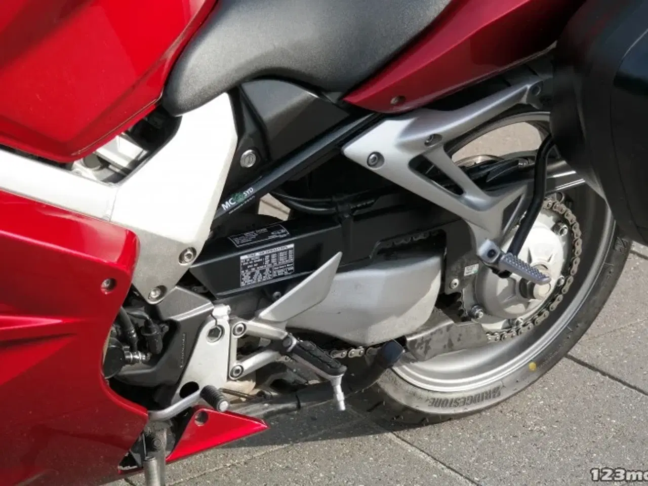 Billede 22 - Honda VFR 800 F MC-SYD       BYTTER GERNE