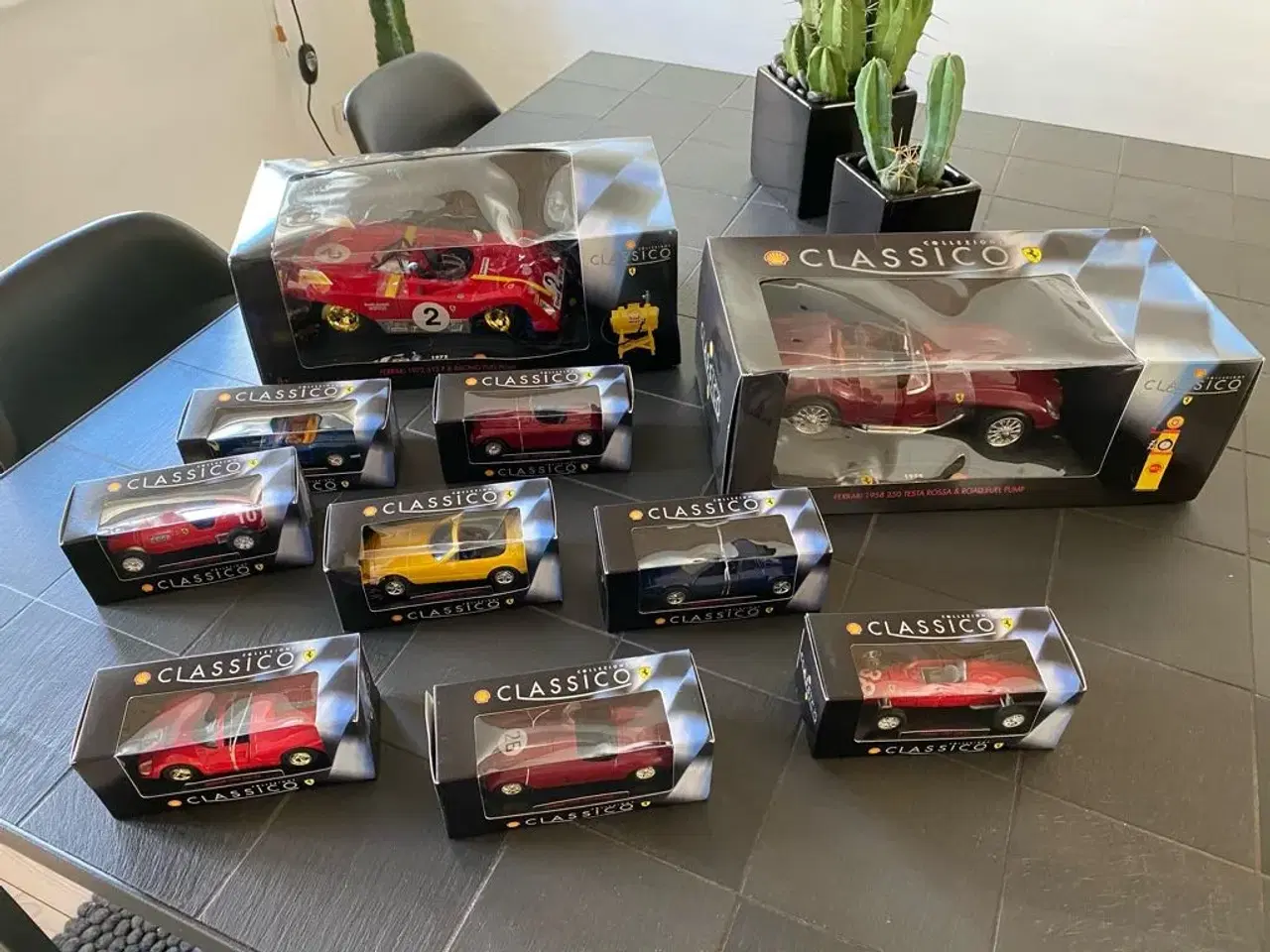 Billede 1 - Legetøjsbiler Ferrari