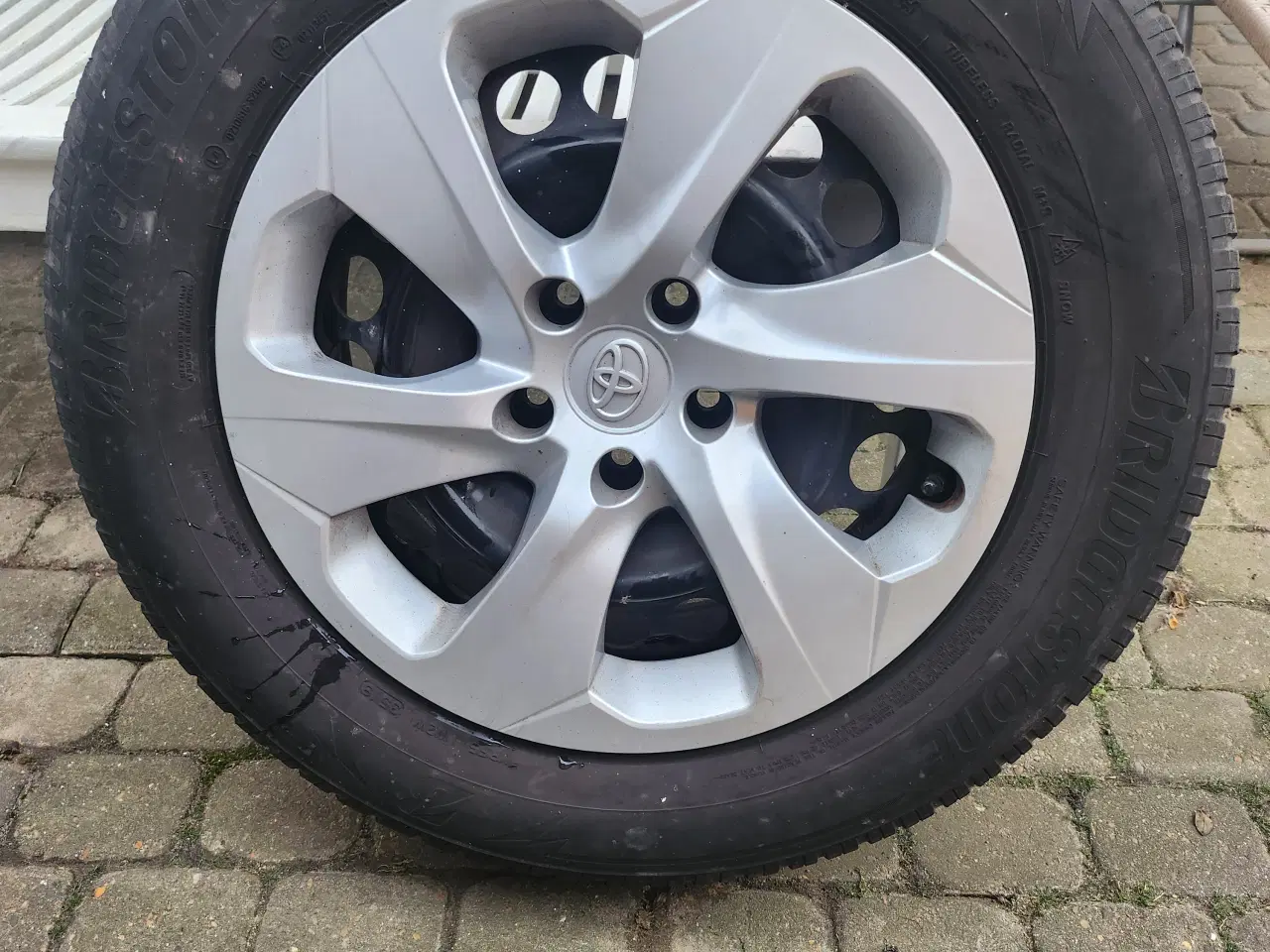 Billede 2 - 4 stk. Toyota 17" stålfælge med vinterdæk og TPMS