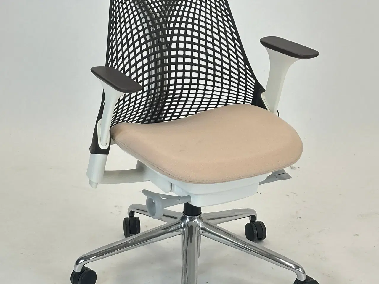Billede 1 - Herman Miller Sayl Kontorstol (Beige)