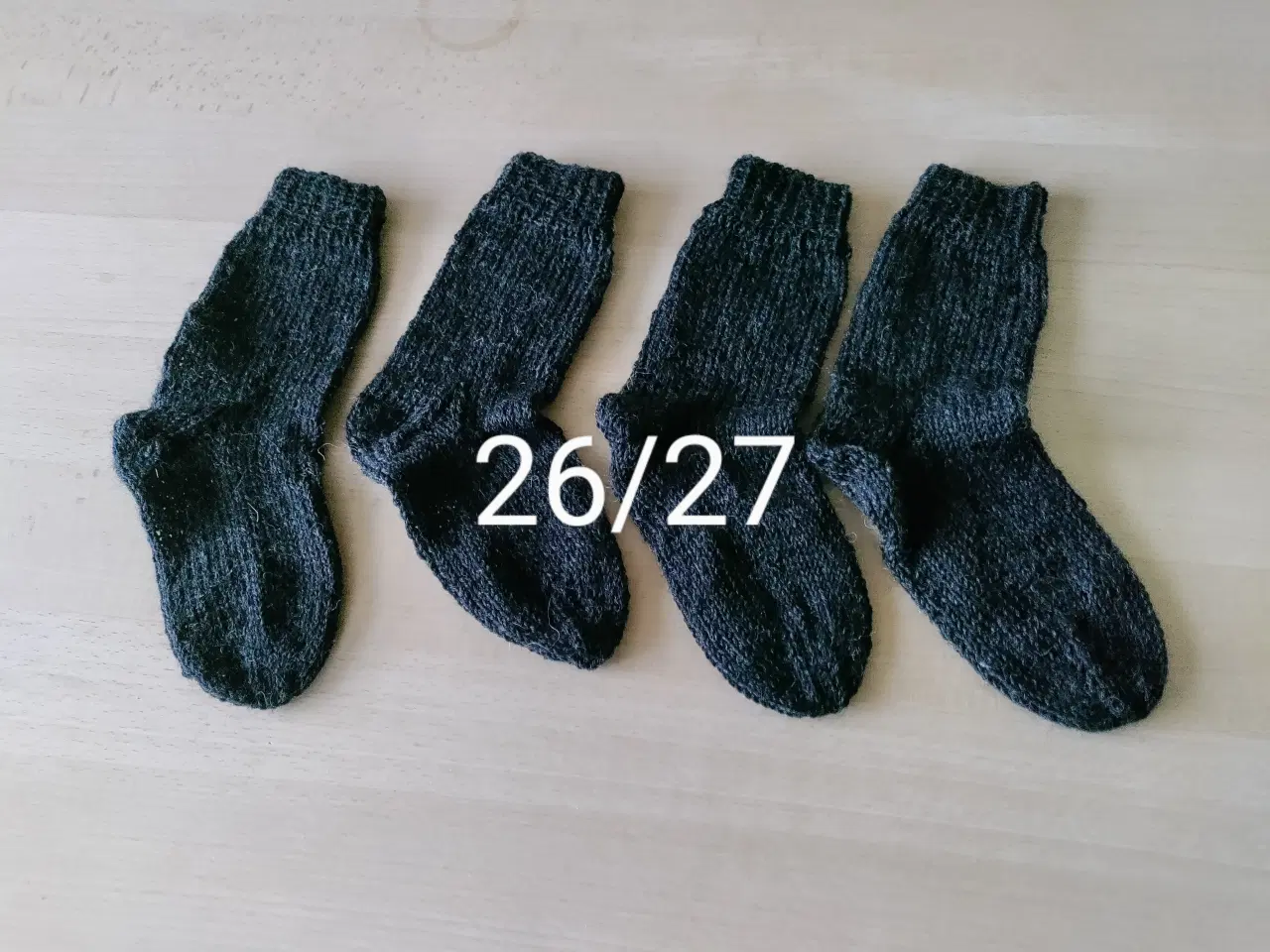 Billede 1 - Uldstrømper str 26/27