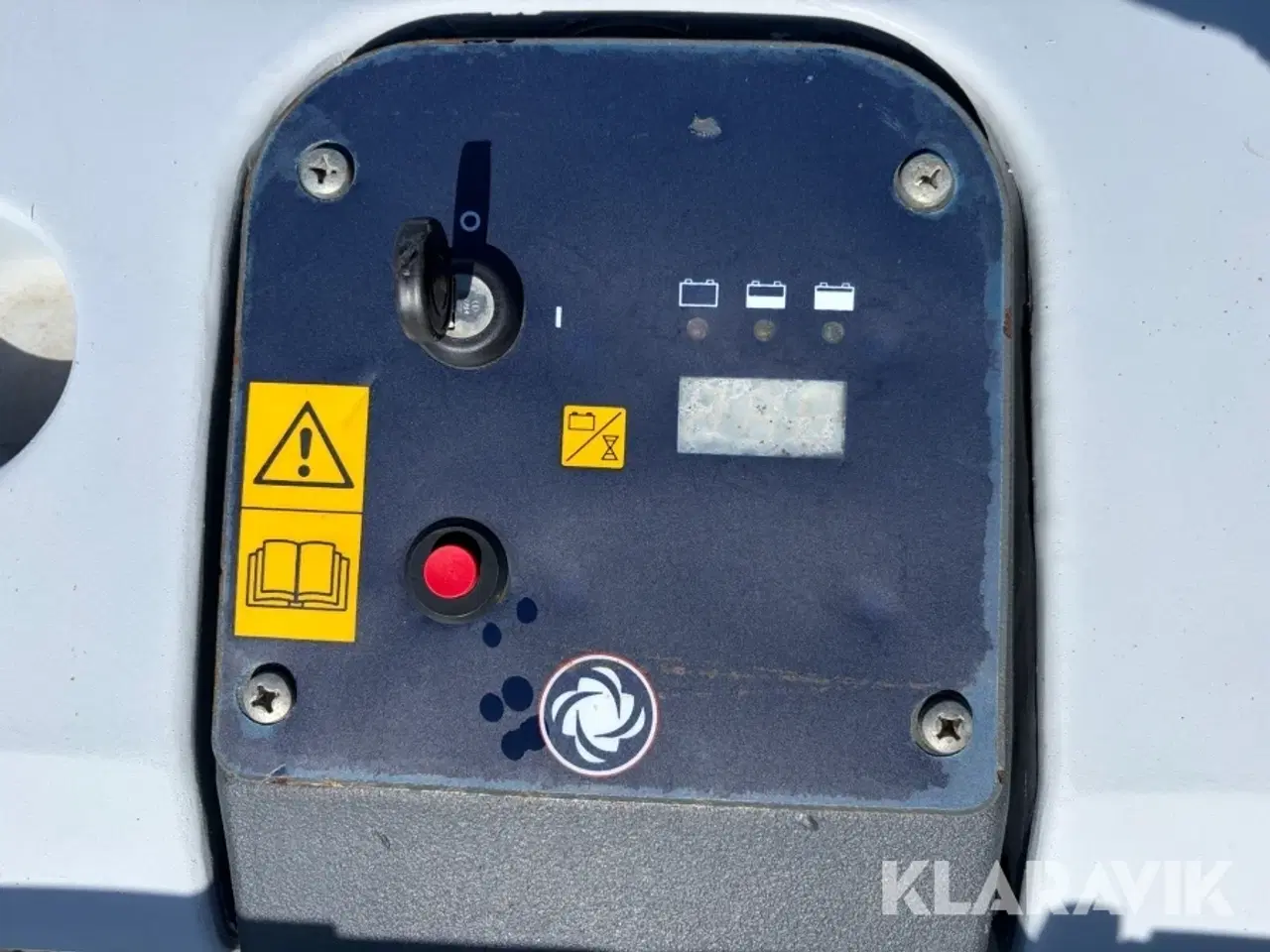 Billede 6 - Feje/sugemaskine Nilfisk SW799 S