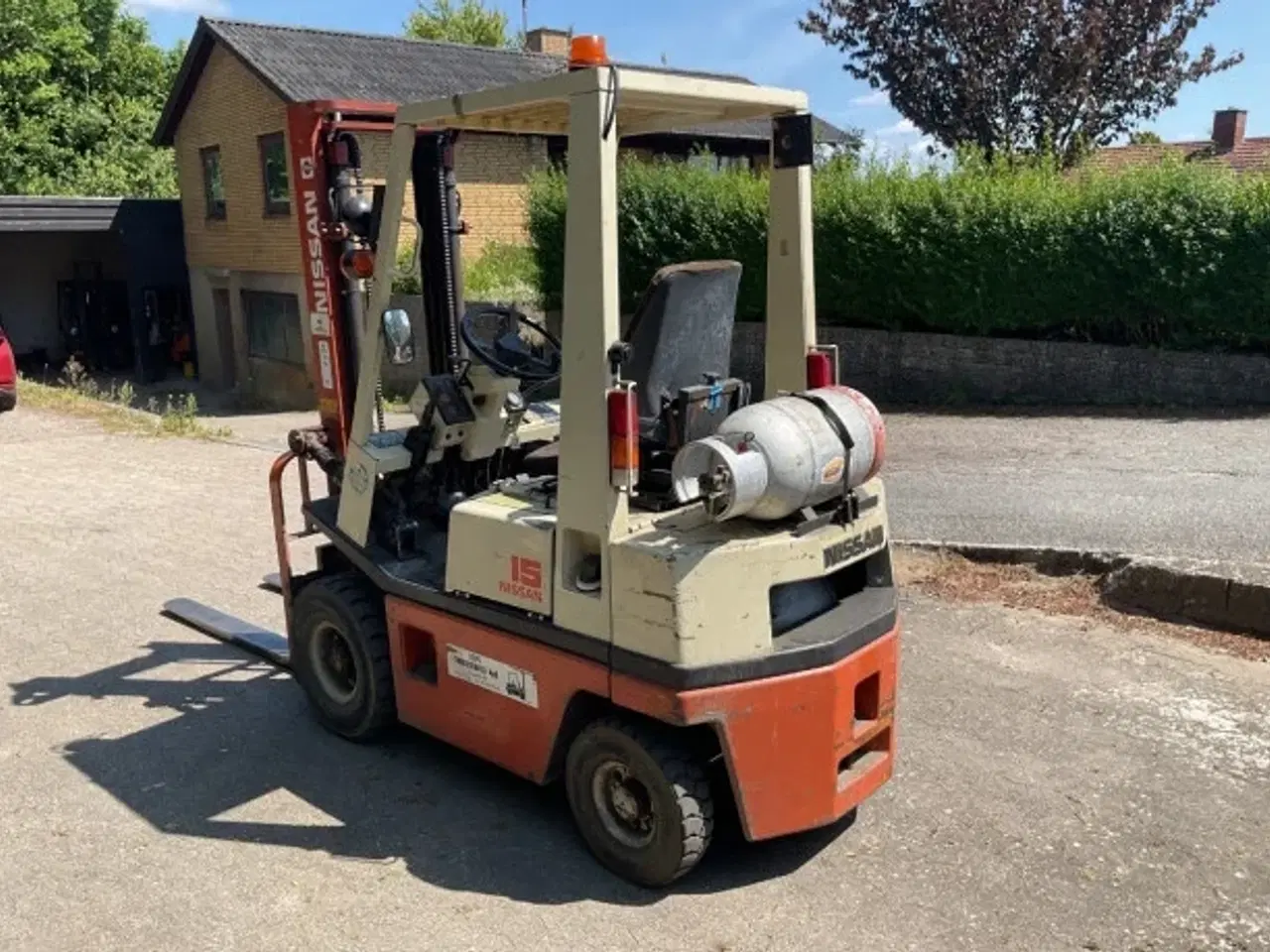 Billede 3 - Nissan 1500 Kg gastruck  med Nissan H 20 Motor