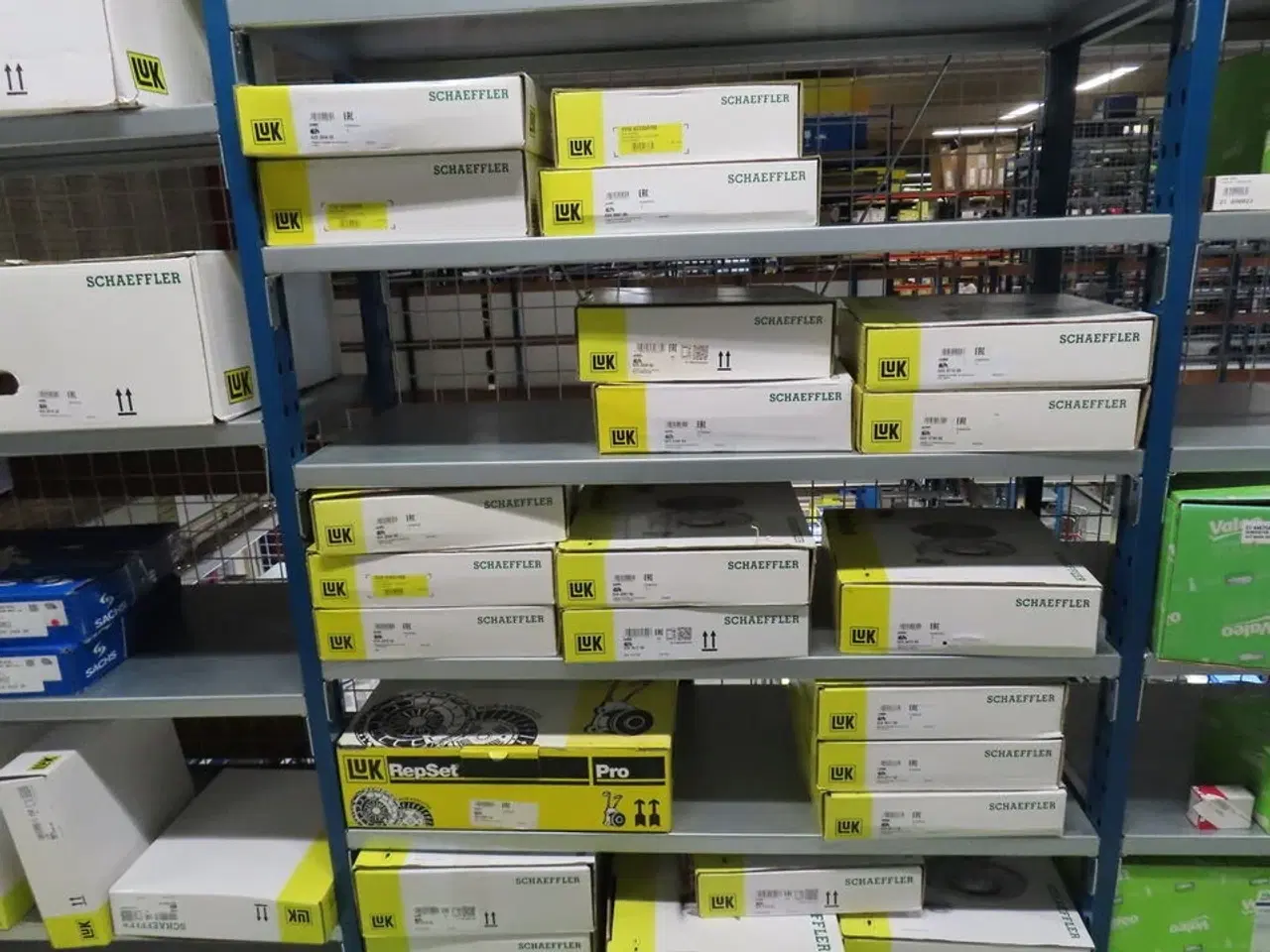 Billede 16 - Alle reservedele på repoen