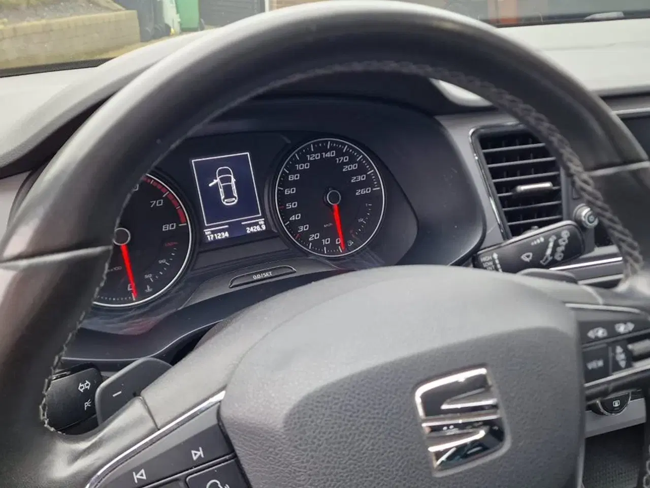 Billede 3 - Seat Leon, modelår 2018, Benzin