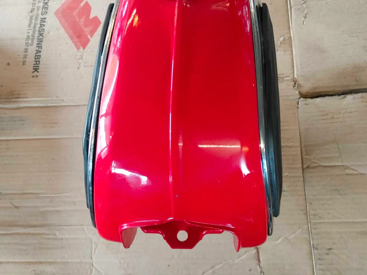 Billede 4 - Benzintank bagsvinger Honda CD 50